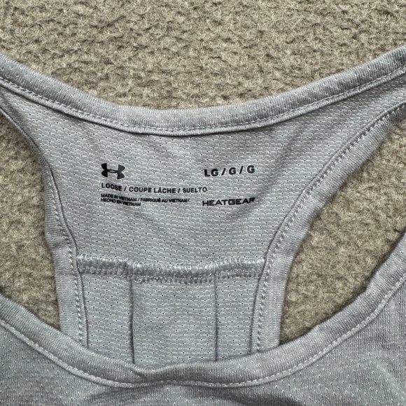 UCLA Bruins Tank Top Women's Size L Gray Sleeveless Under Armour UA Graphic Tee - Picture 7 of 8